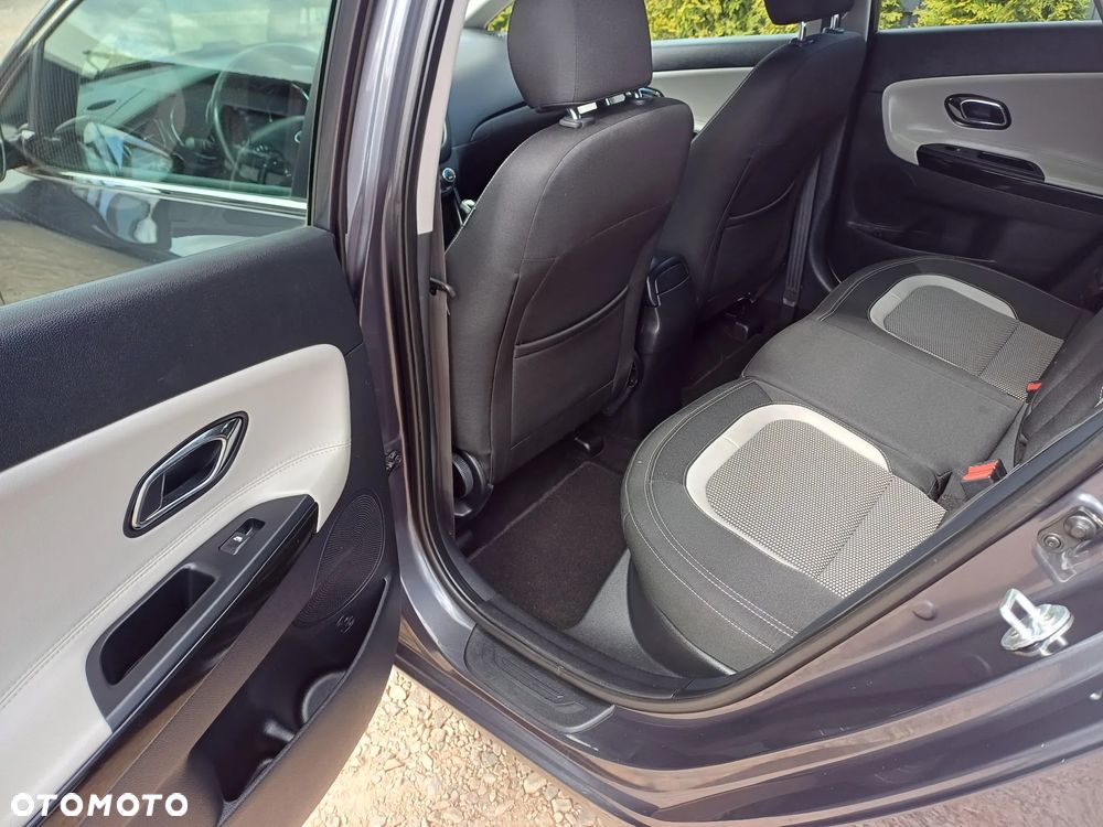 Kia Ceed 1.6 CRDi L - 10