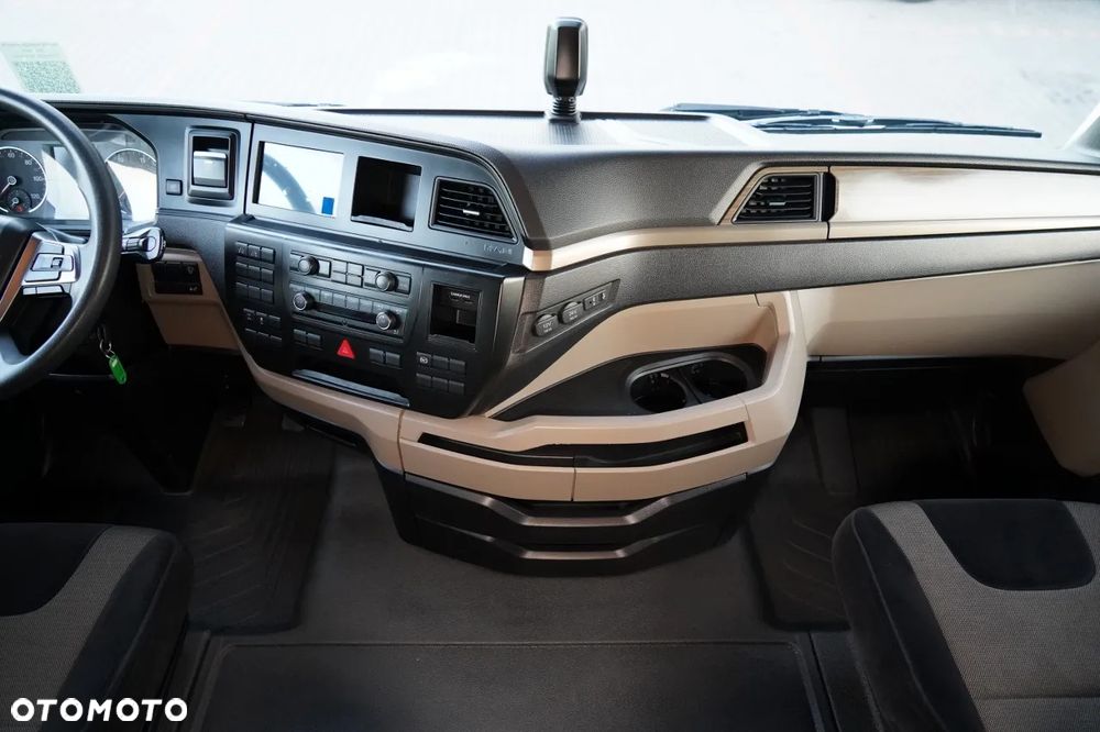 MAN TGX 18.470 / GM / RETARDER / KLIMA POSTOJOWA / NAVI - 30