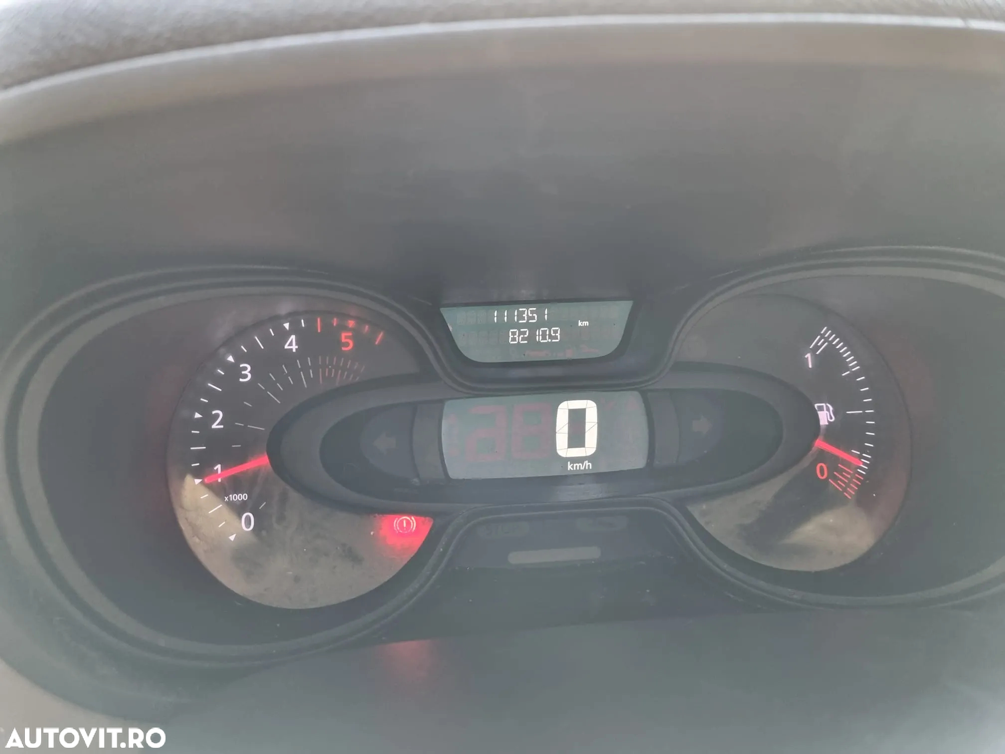 Dezmembrari piese auto Renault Trafic 3 Mixt 5 locuri - 6