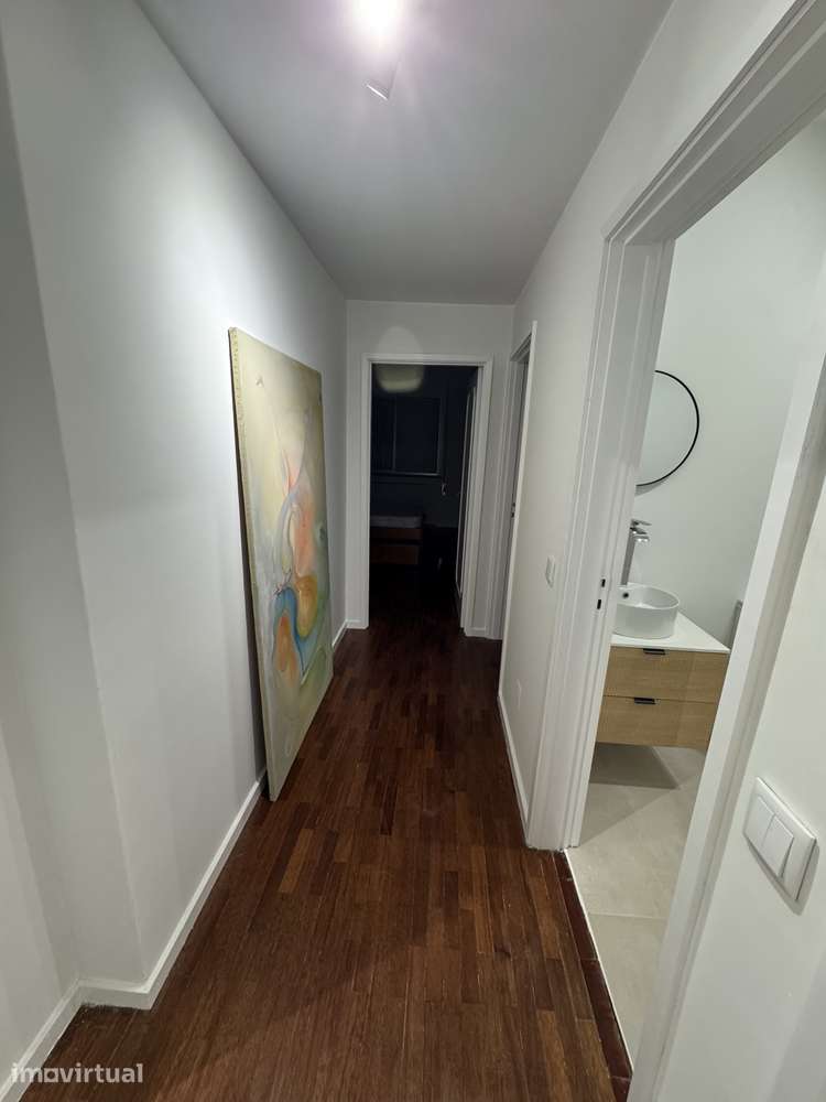 Apartamento T3 centro Porto com 2 casas de banho e garagem - Grande imagem: 4/9