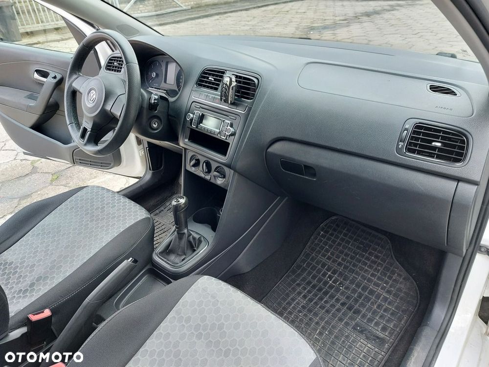 Volkswagen Polo - 14