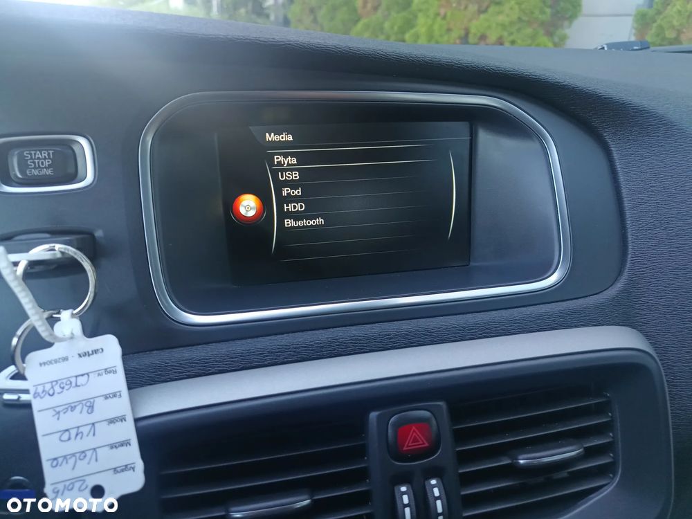 Volvo V40 D4 Momentum - 12