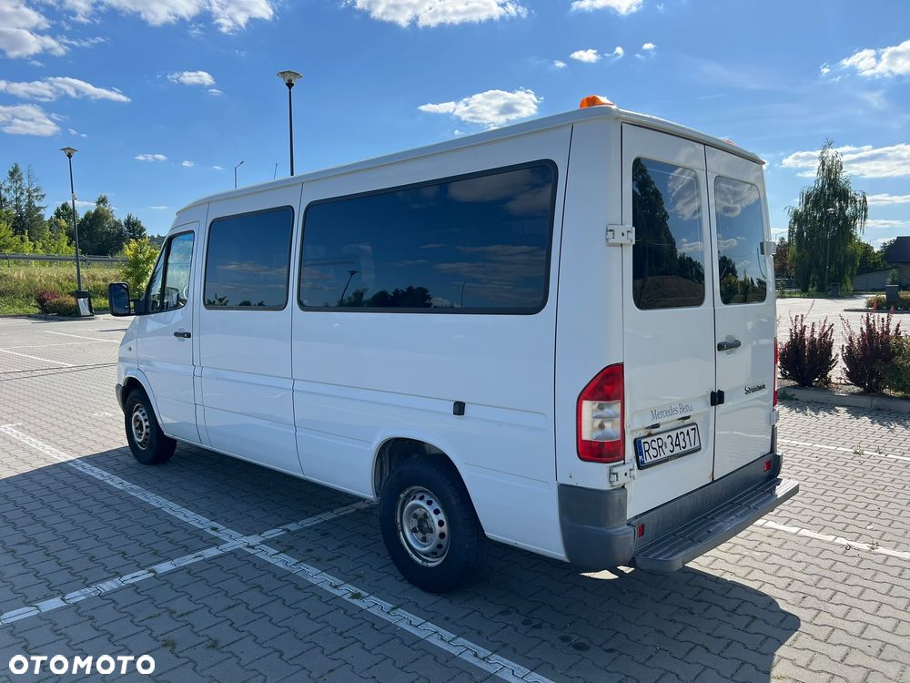 Mercedes-Benz Sprinter - 2