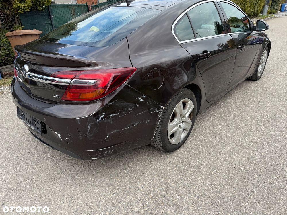 Opel Insignia - 10