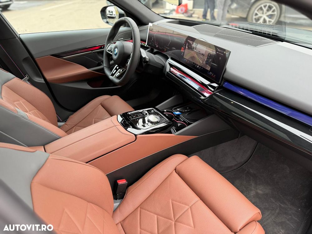 BMW Seria 5 550e xDrive AT PHEV - 12