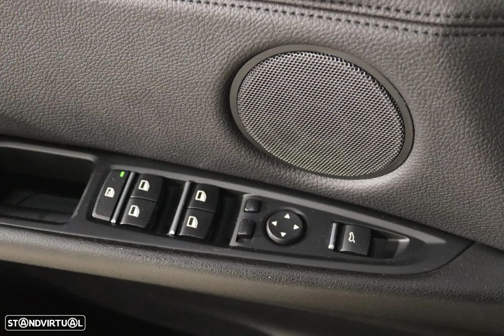 BMW X6 40 d xDrive Pack M - 25