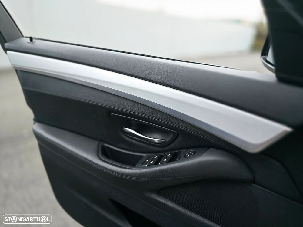 BMW 520 d Pack M Auto - 33