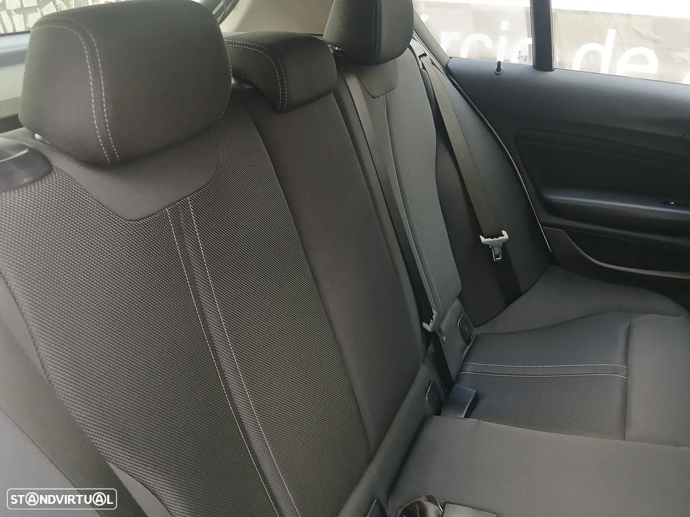 BMW 116 d Line Sport Auto - 23