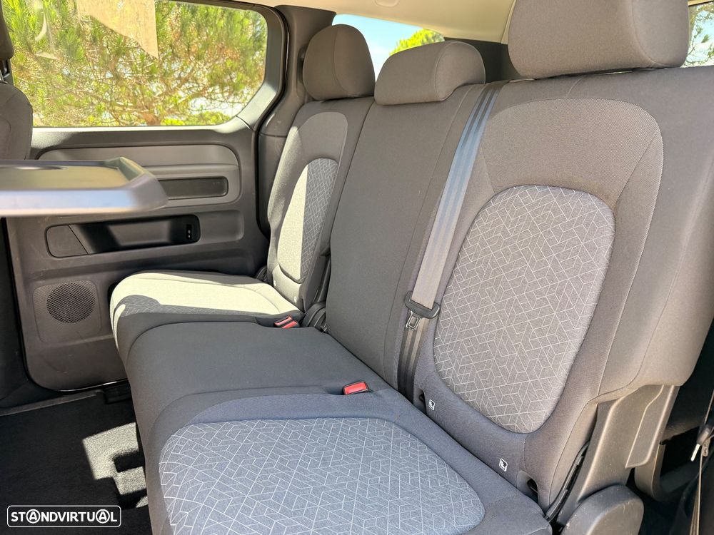 VW ID.Buzz Pro - 16