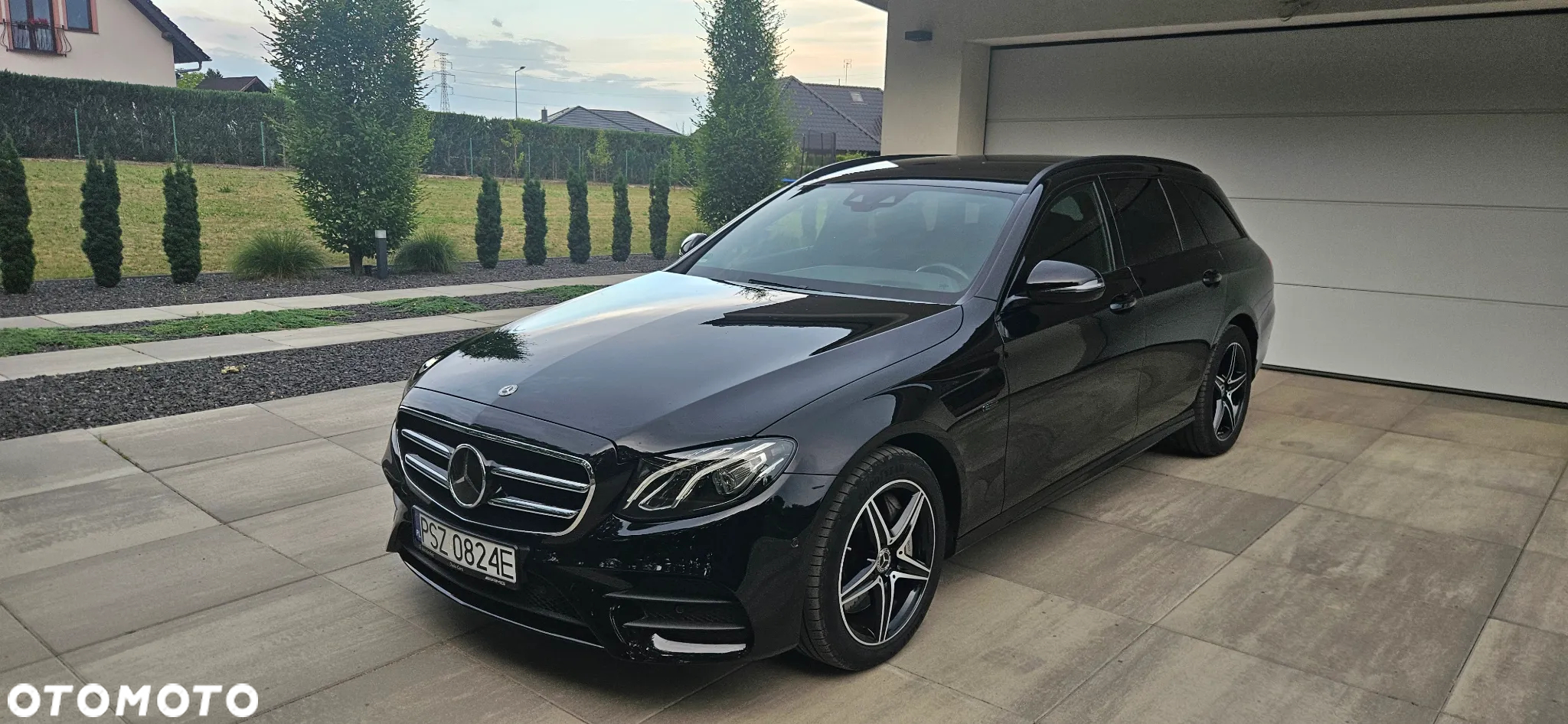 Mercedes-Benz Klasa E 300 de T 9G-TRONIC AMG Line - 5