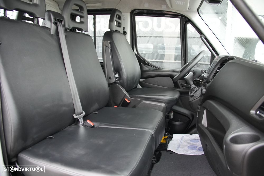 Iveco Daily Automática 7Lugares 2.3td HI-Matic 160cv 35-160 - 6