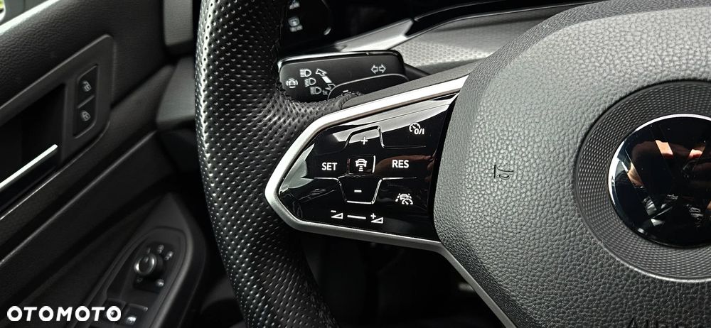Volkswagen Golf VIII 2.0 TSI GTI DSG - 34