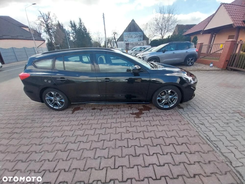 Ford Focus - 8