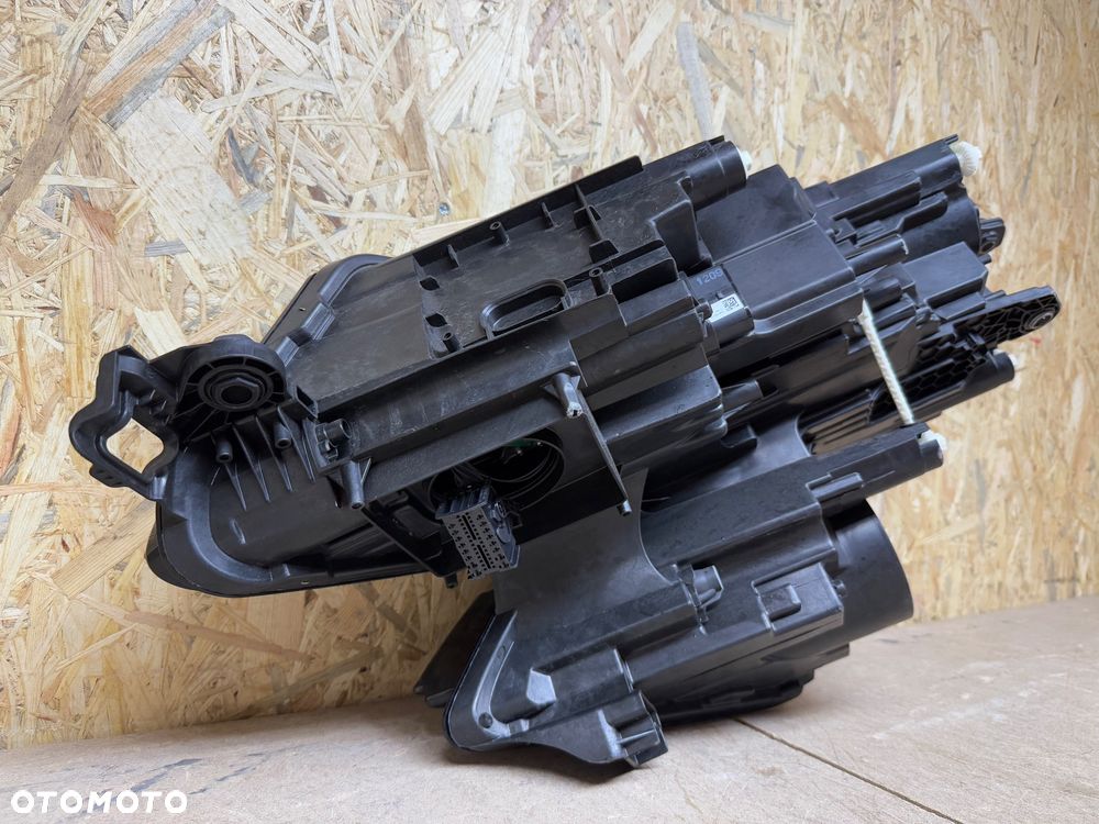 LAMPA PRZÓD PRAWA PRZEDNIA PRAWA SKODA KODIAQ 566 566941016F - 2
