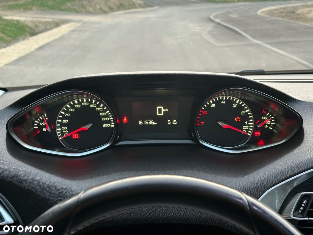Peugeot 308 155 THP Allure - 15