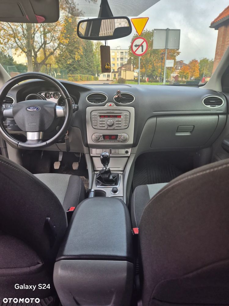Ford Focus - 11