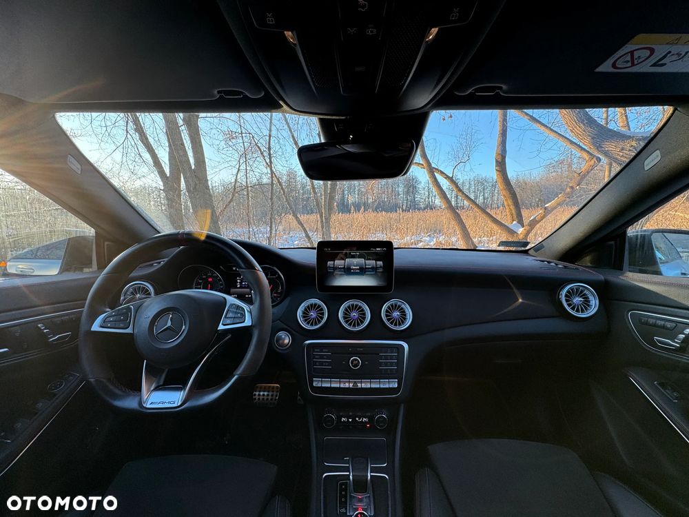 Mercedes-Benz CLA - 11