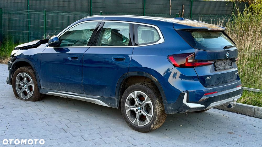 BMW X1 xDrive23i - 5
