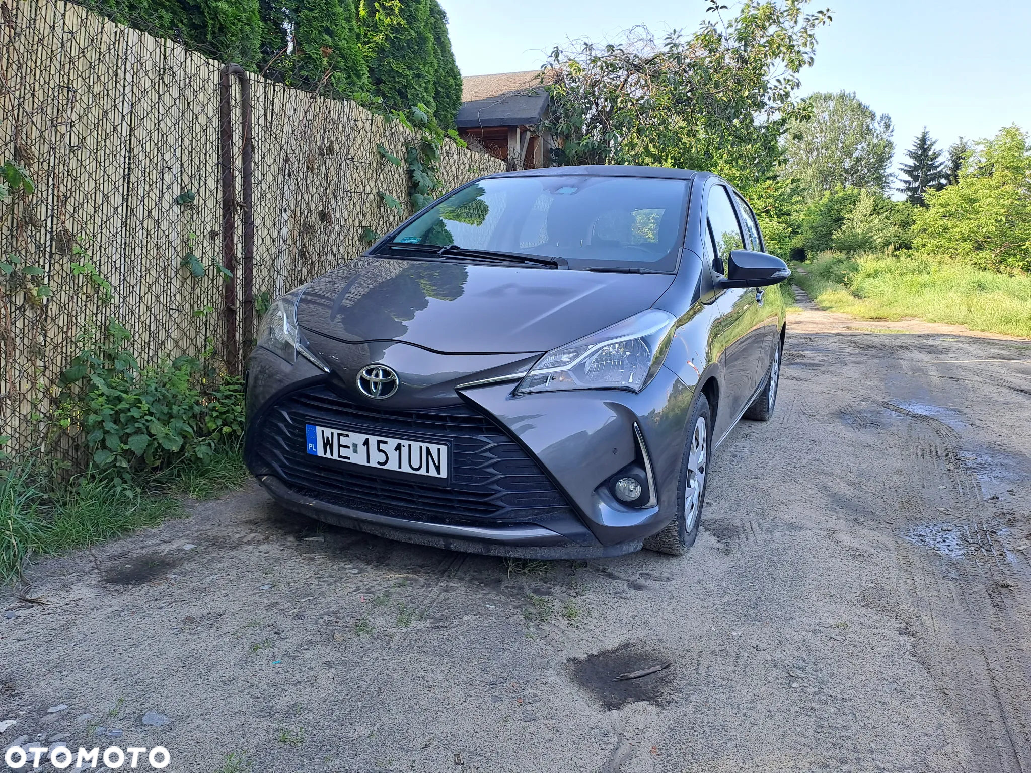 Toyota Yaris - 15