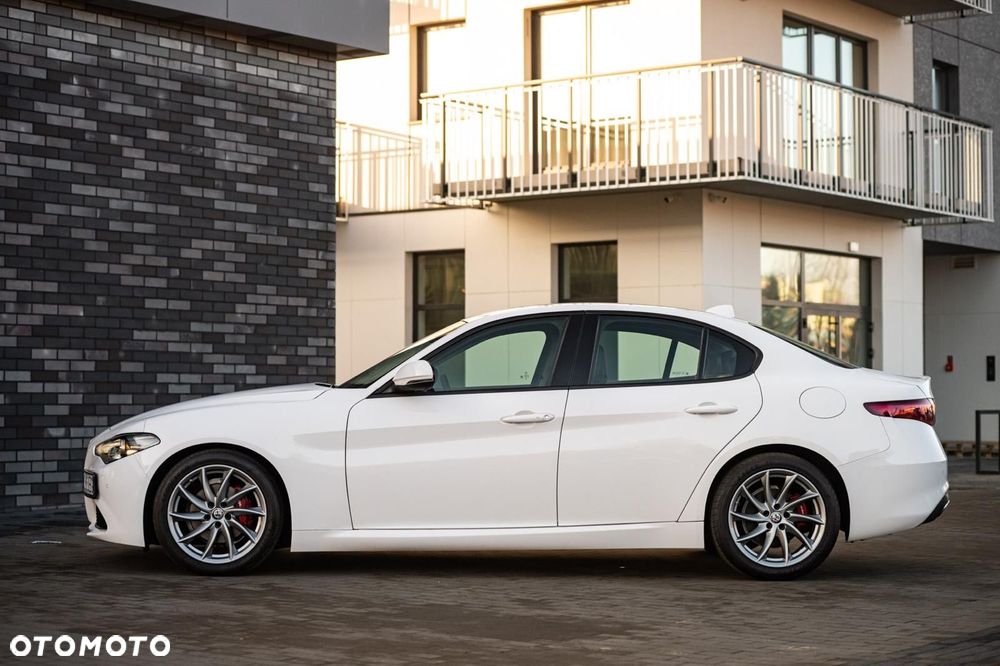 Alfa Romeo Giulia 2.2 - 39