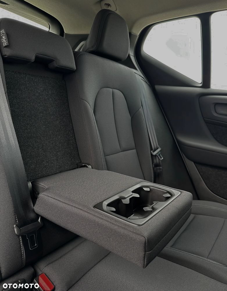 Volvo XC 40 - 37