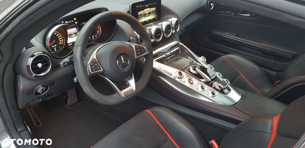 Mercedes-Benz AMG GT S - 18