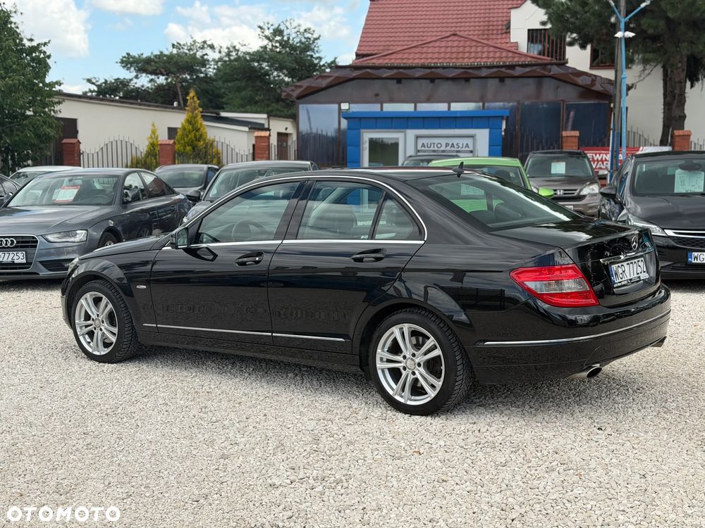 Mercedes-Benz Klasa C 350 CDI DPF 7G-TRONIC Avantgarde - 13
