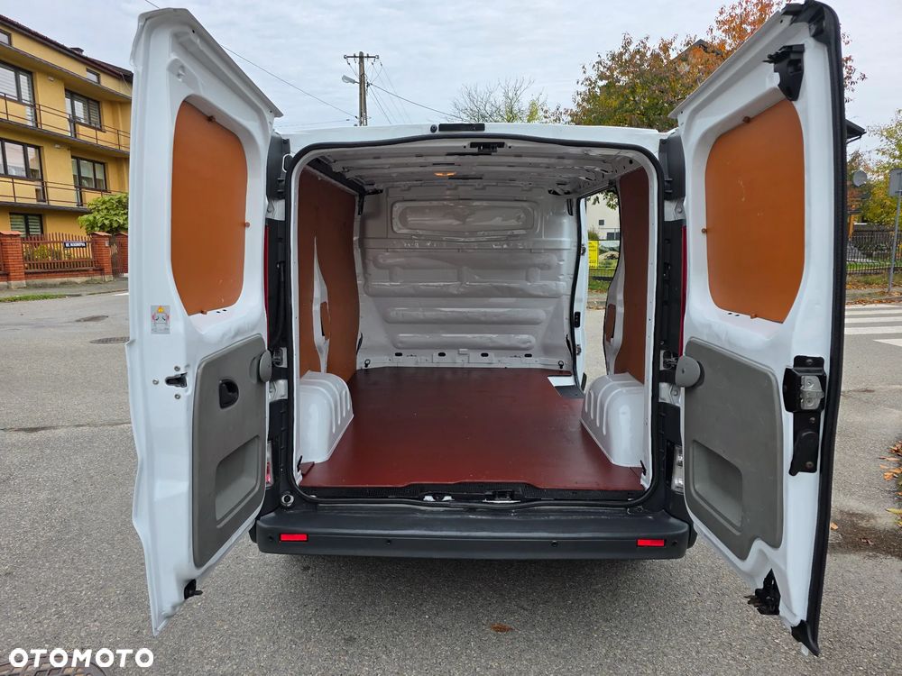 Opel Vivaro - 22