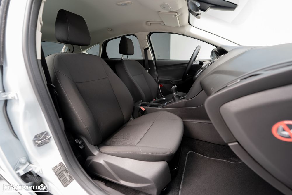 Ford Focus 1.0 SCTi Trend - 4