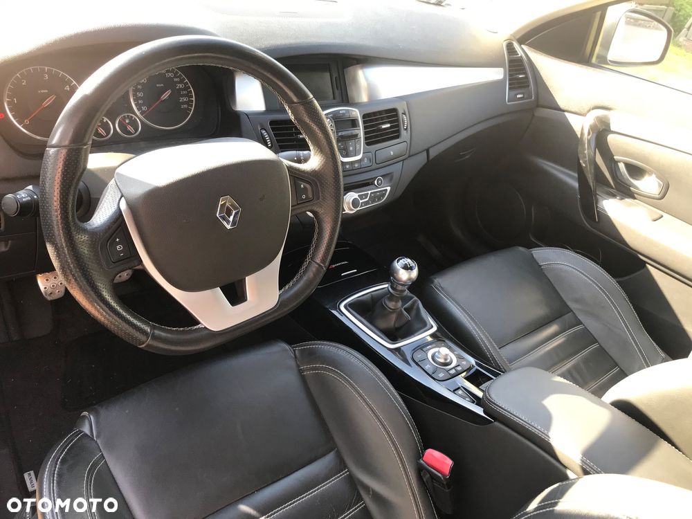 Renault Laguna 2.0 dCi FAP GT - 6