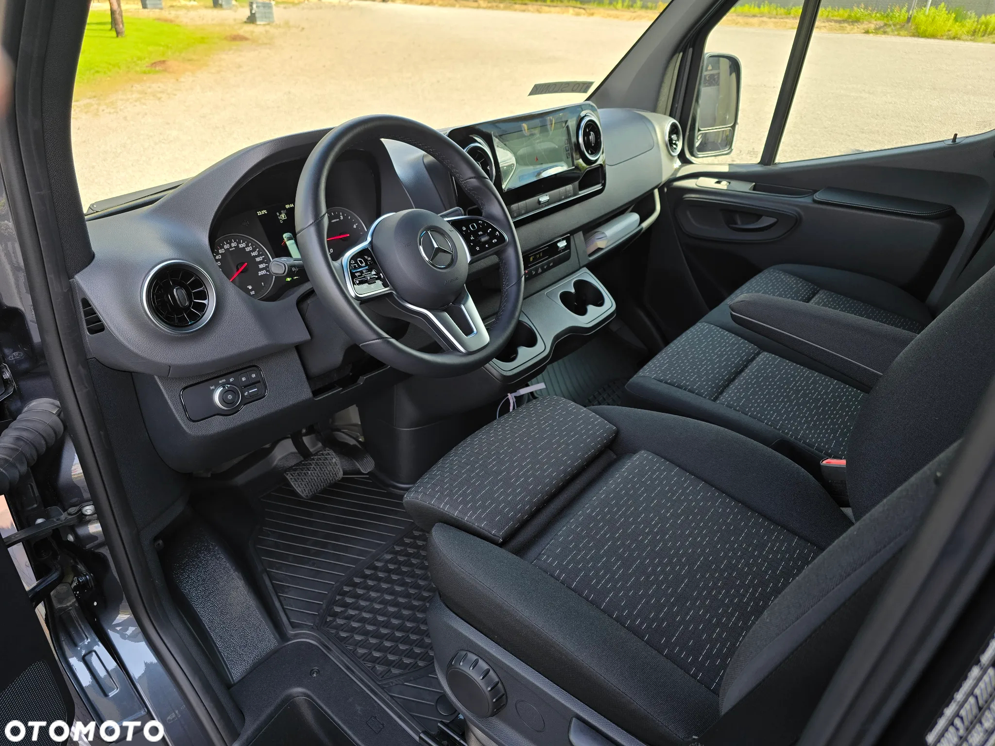 Mercedes-Benz SPRINTER 319 3.0 190KM NOWY BEZ PRZEBIEGU BOGATA OPCJA WYPOSAŻENIA SALON PL NOWY NOWY NOWY - 22