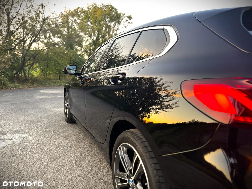 BMW Seria 1 118i Sport Line - 15