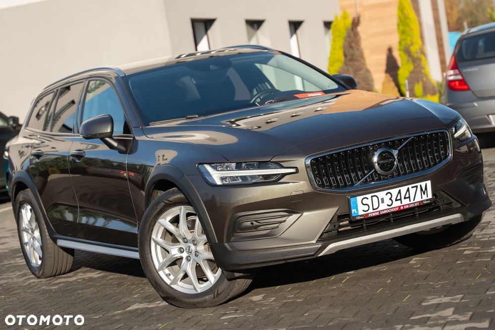 Volvo V60 Cross Country D4 AWD Geartronic Pro - 4