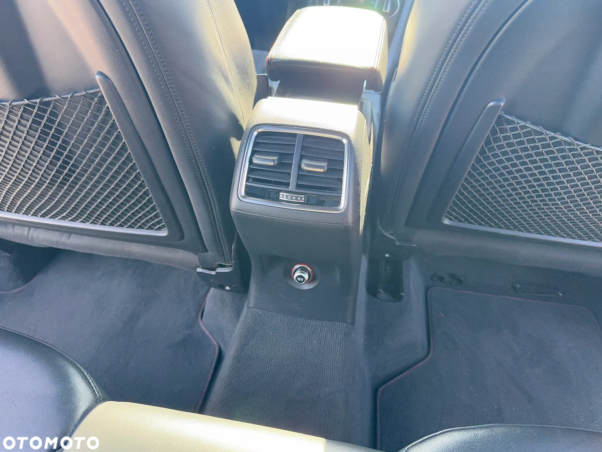 Audi Q3 2.0 TDI Sport S tronic - 29