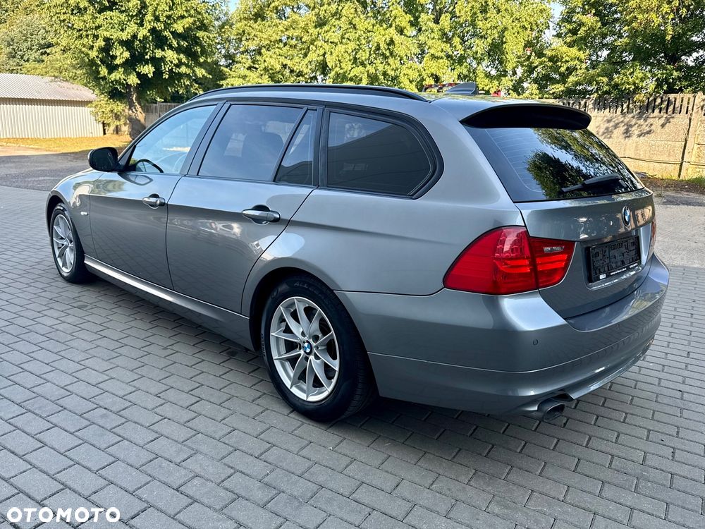 BMW Seria 3 - 15