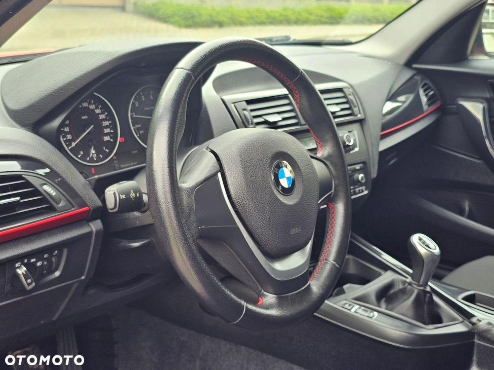 BMW Seria 1 116i Sport Line - 11