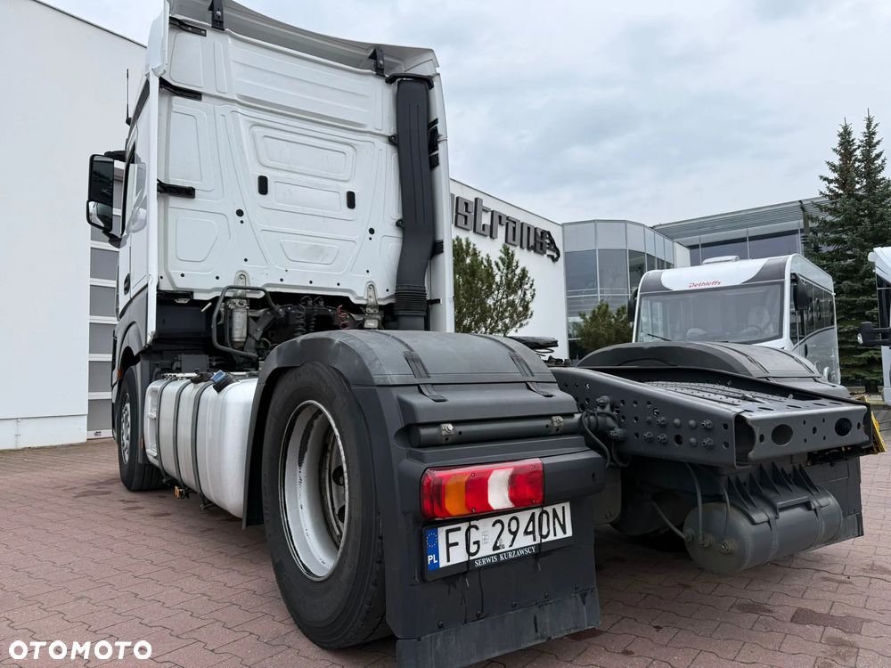 Mercedes-Benz Actros - 5
