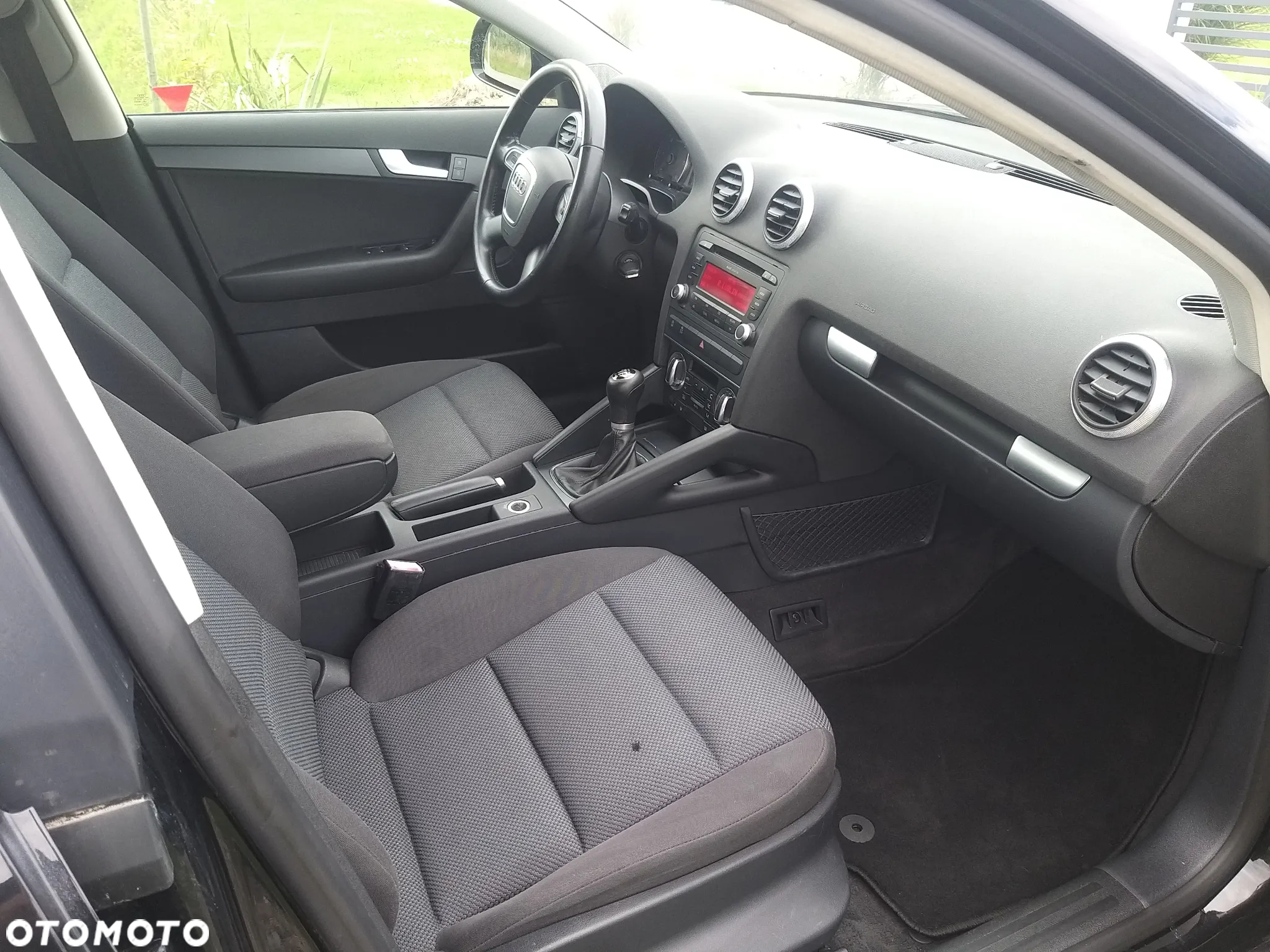 Audi A3 Sportback 1.6 TDI Ambiente - 10