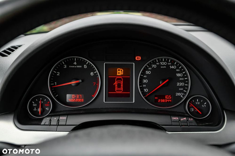 Audi A4 Avant 1.8T - 26