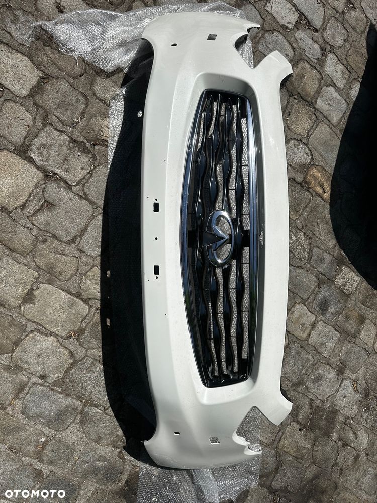 Sprzedam zderzak przód  Infiniti FX - 2