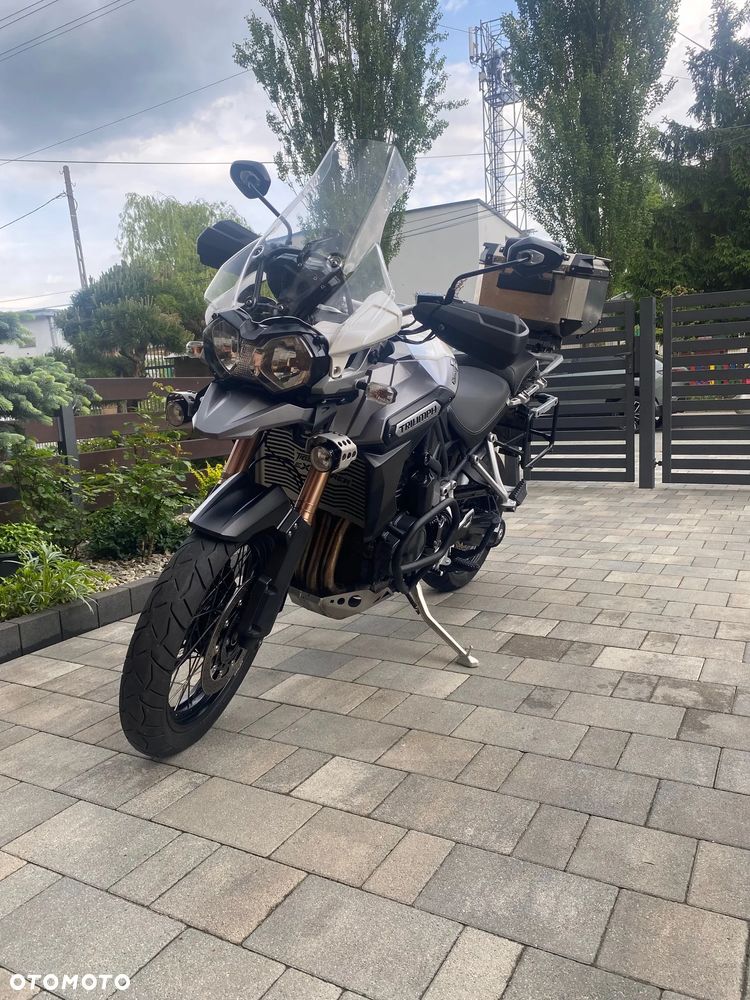 Triumph Tiger - 2