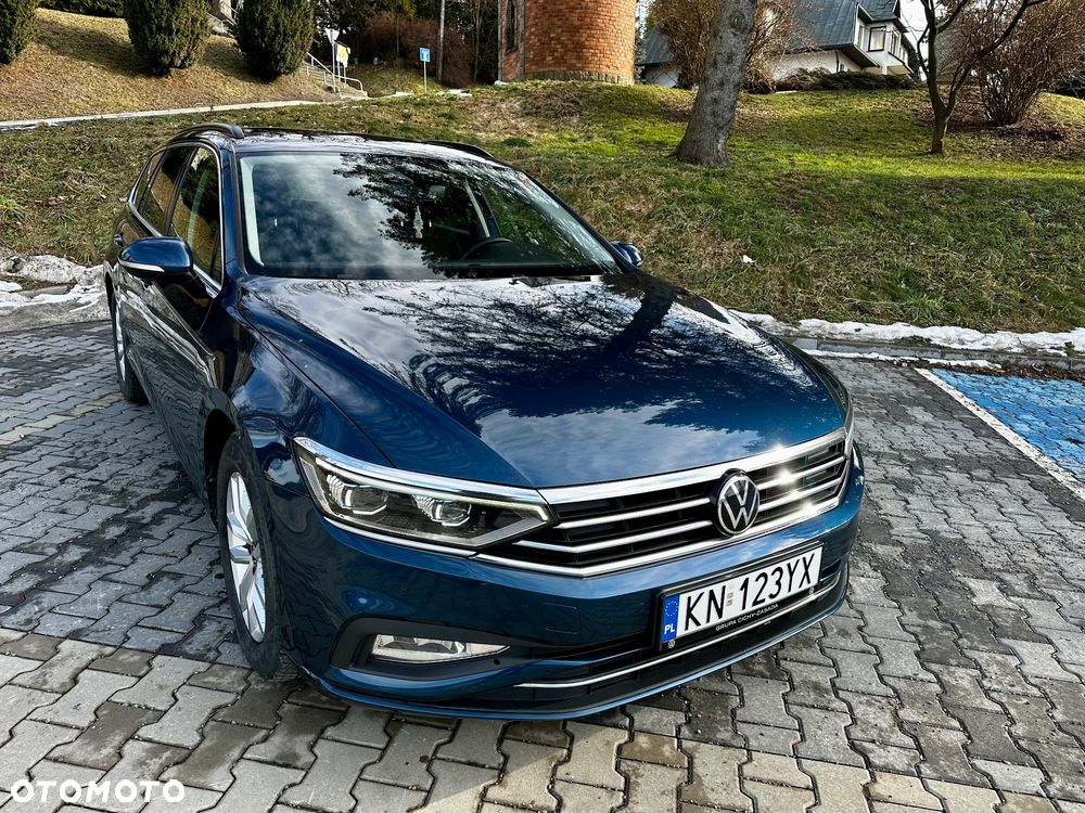 Volkswagen Passat - 4