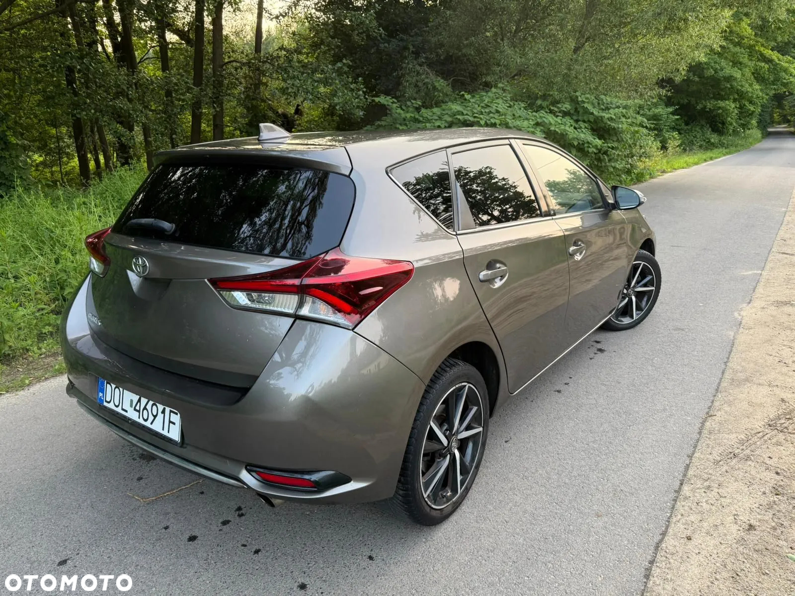 Toyota Auris 1.2 T Premium MS - 7