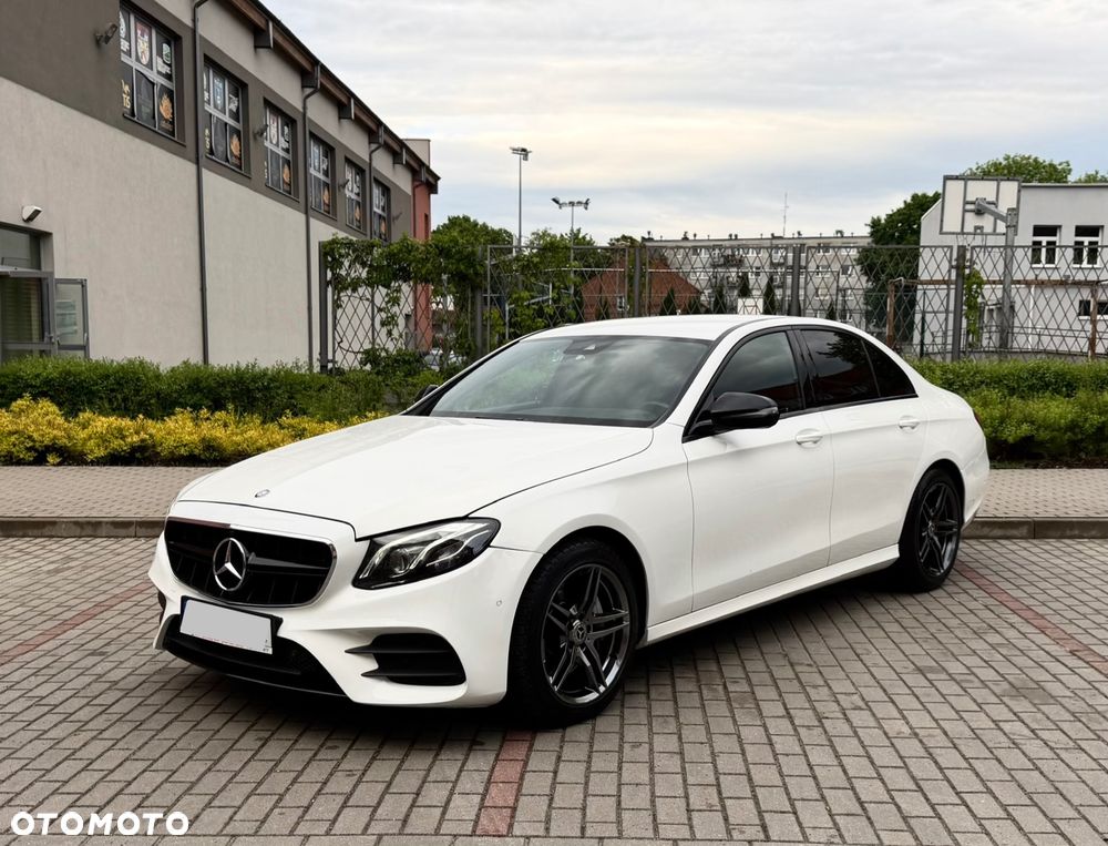 Mercedes-Benz Klasa E 220 d 9G-TRONIC - 1