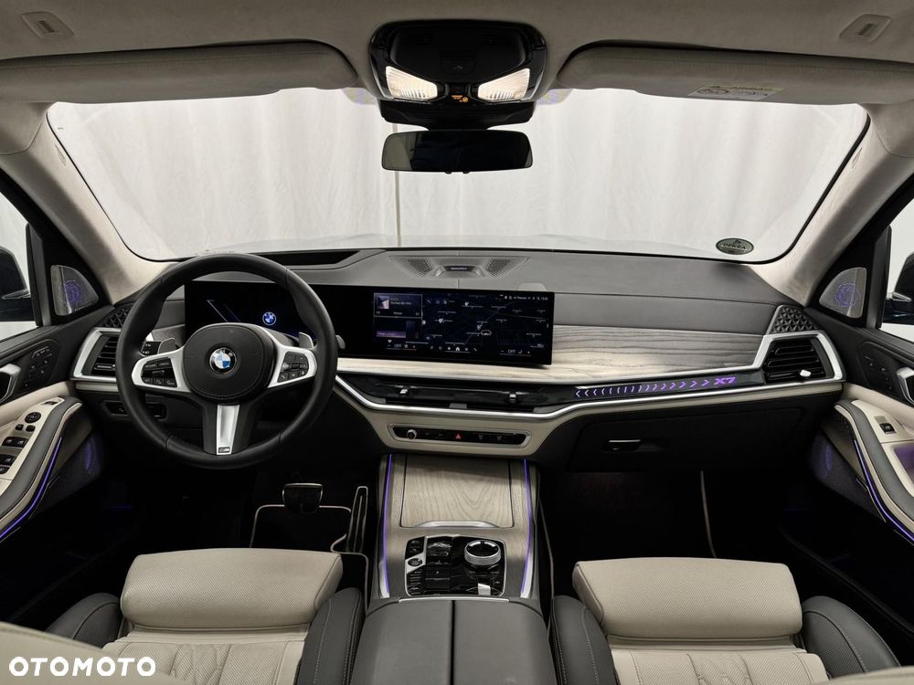 BMW X7 - 26