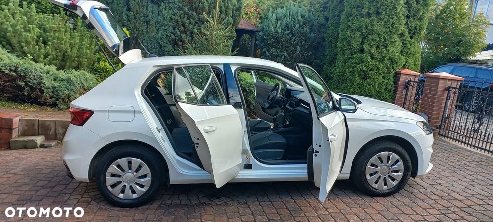 Skoda Fabia 1.0 MPI Essence - 4