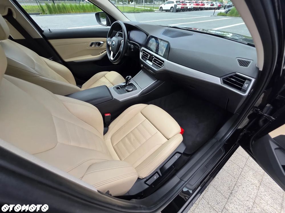 BMW Seria 3 - 34