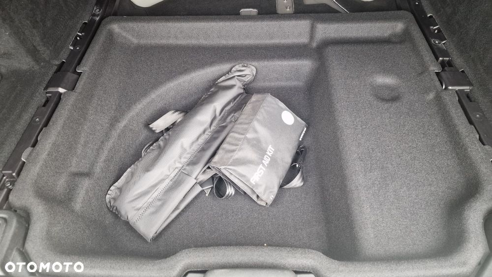 Volvo V60 Cross Country - 39