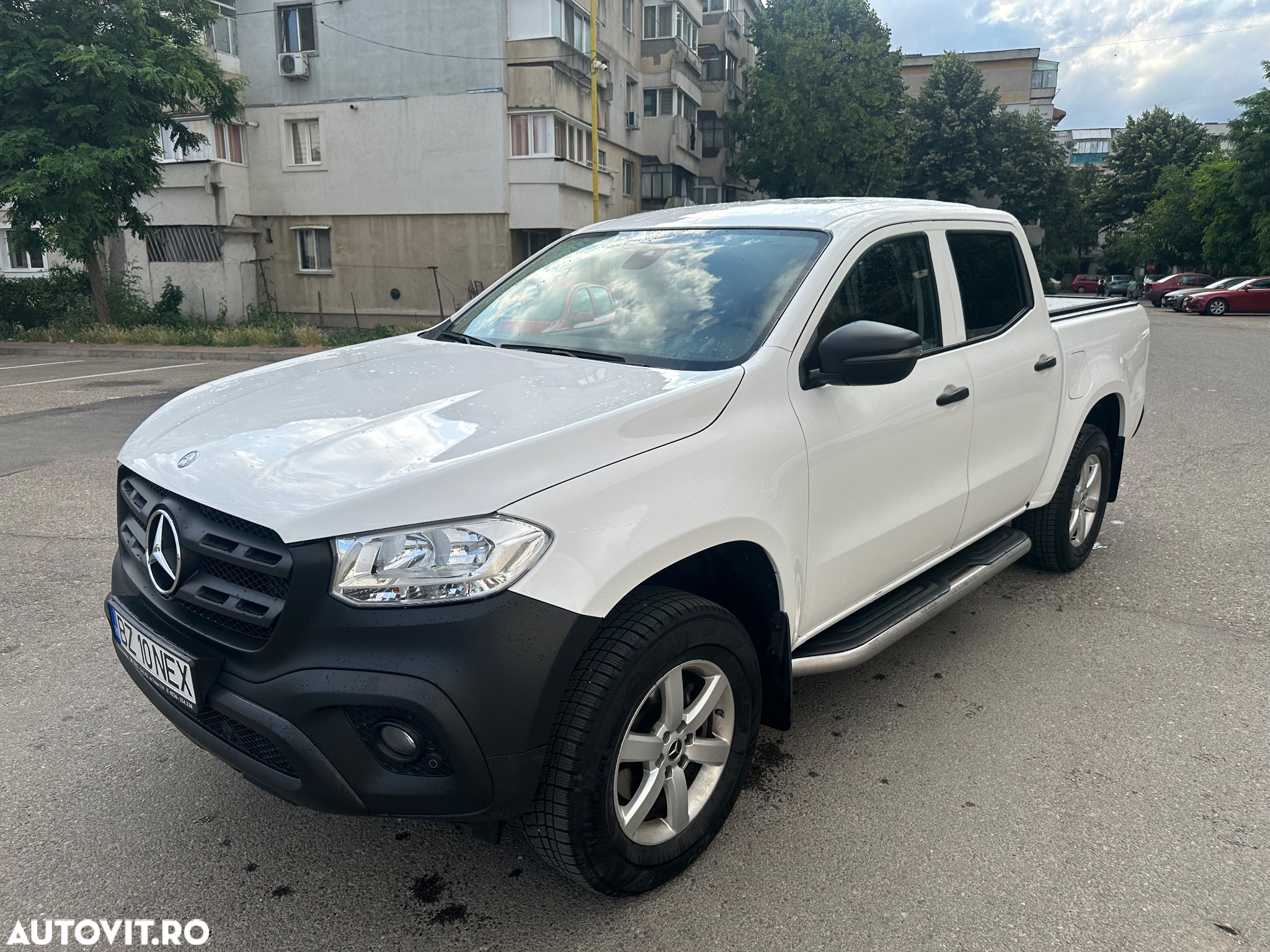 Mercedes-Benz X 220 d 4MATIC Pure - 2