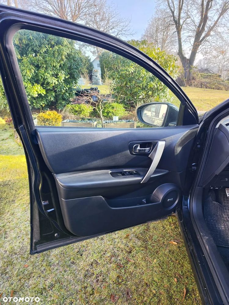 Nissan Qashqai 2.0 dCi DPF tekna - 14